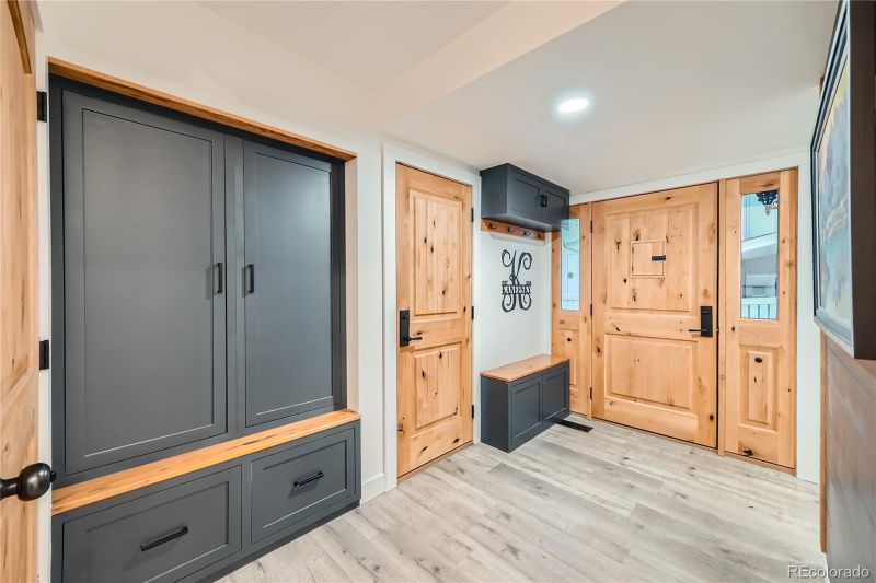 2824 S Wheeling Way, Aurora, CO 80014