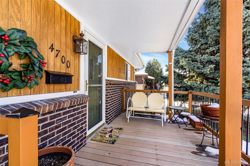 4700 Dixon Dr, Westminster, CO 80031