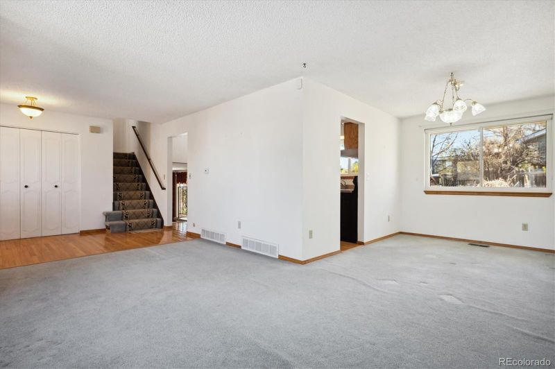 7420 W Caley Dr, Littleton, CO 80123