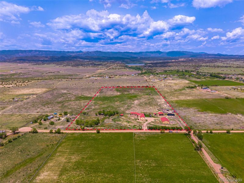 39 5th St, Penrose, CO 81240