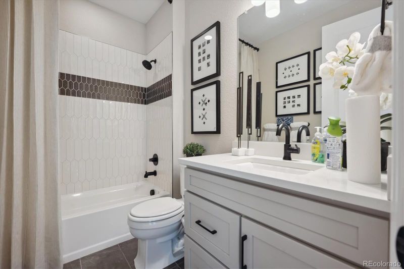 2644 Sawyer Ln, Erie, CO 80026