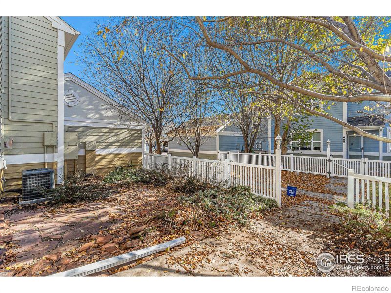 640 Gooseberry Dr, Longmont, CO 80503
