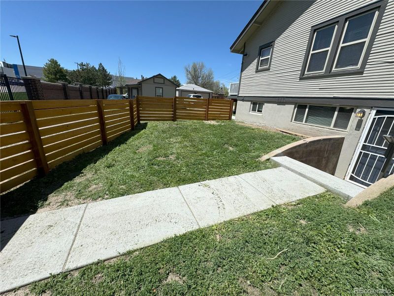 1685 Teller St, Lakewood, CO 80214
