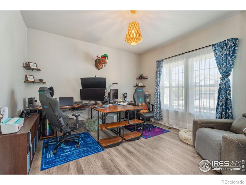 5690 Vona Dr, Loveland, CO 80538