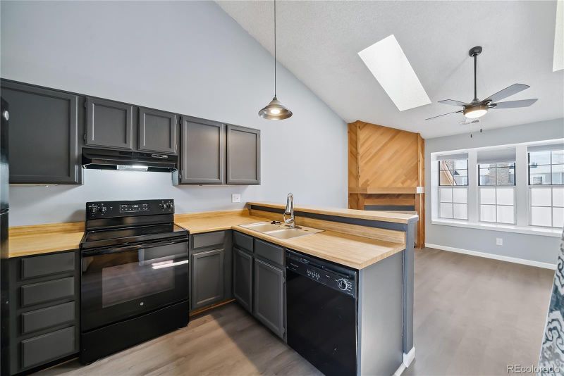 1172 S Zeno Way #D, Aurora, CO 80017
