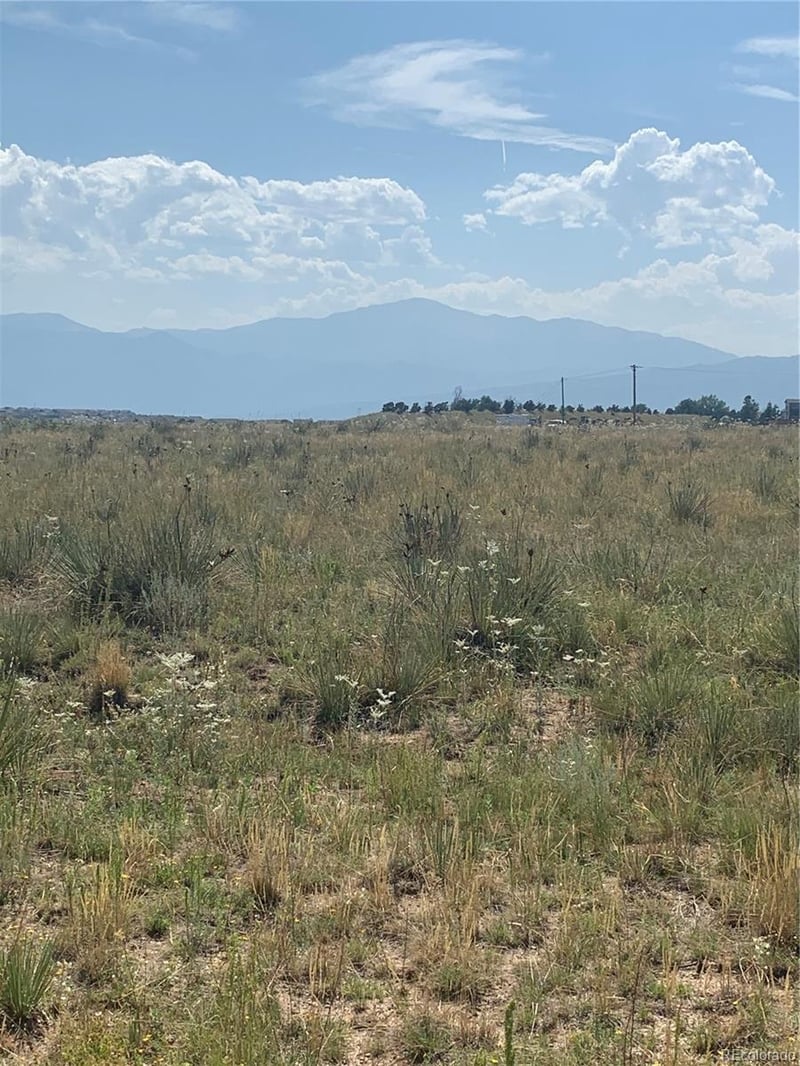 Riveria Dr, Colorado Springs, CO 80908
