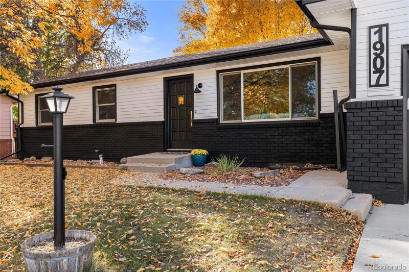 1907 Leila Dr, Loveland, CO 80538