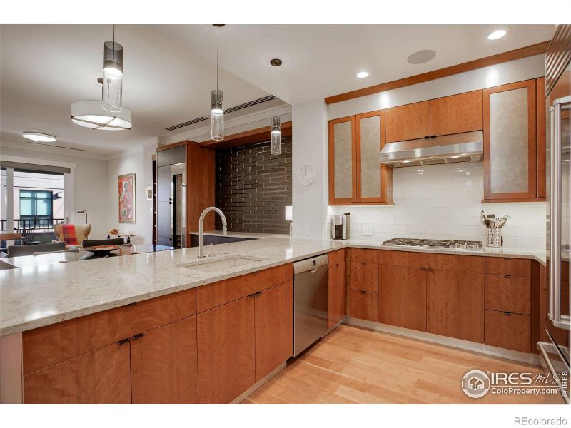 1301 Canyon Blvd #305, Boulder, CO 80302