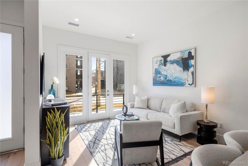 1735 E 18th Ave, Denver, CO 80218