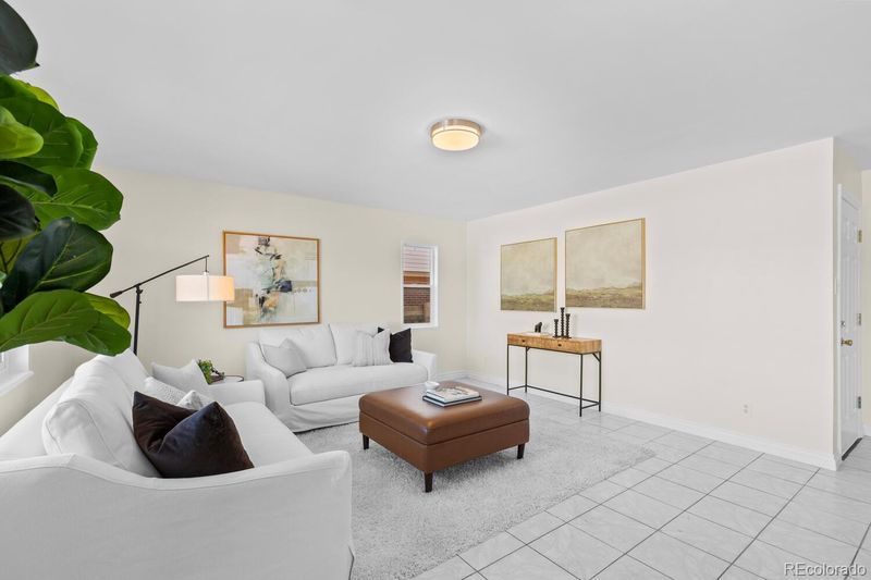 2524 S Rifle St, Aurora, CO 80013