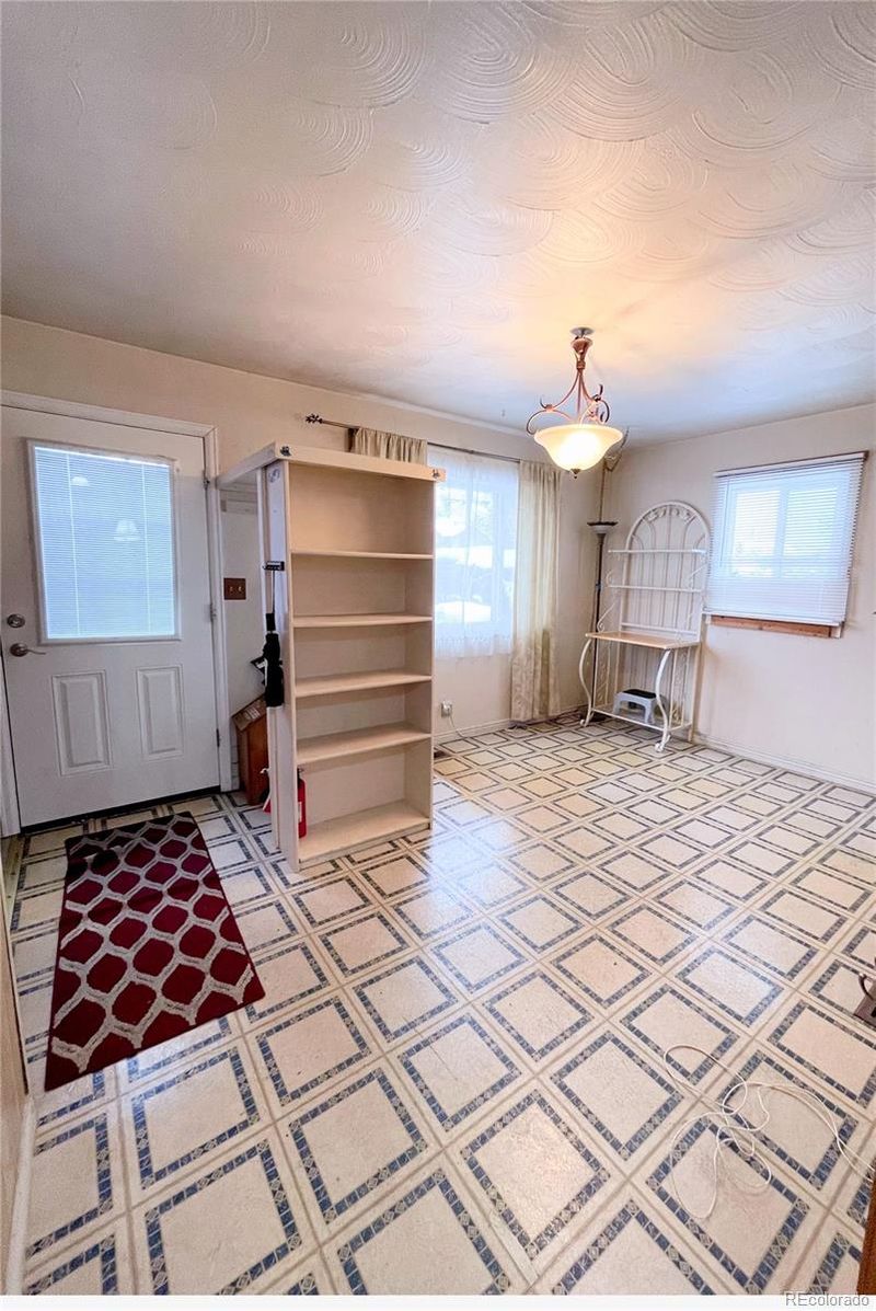 5555 Krameria St, Commerce City, CO 80022