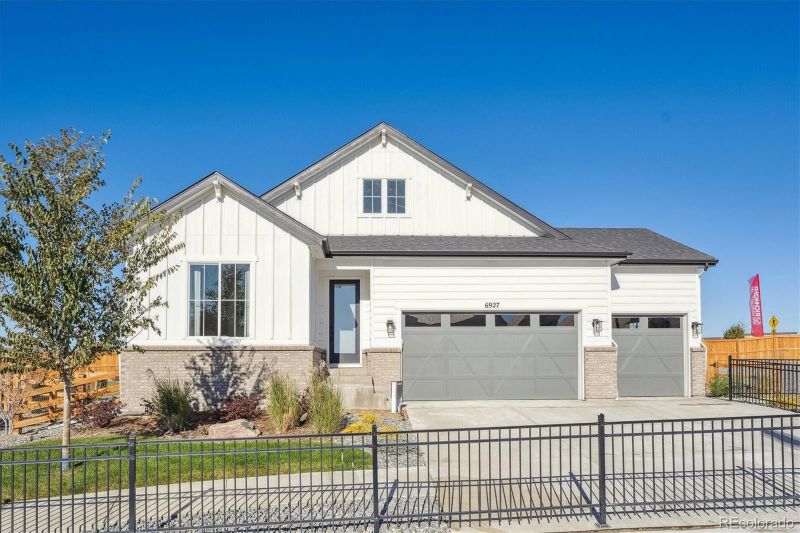 6927 E 126th Pl, Thornton, CO 80602