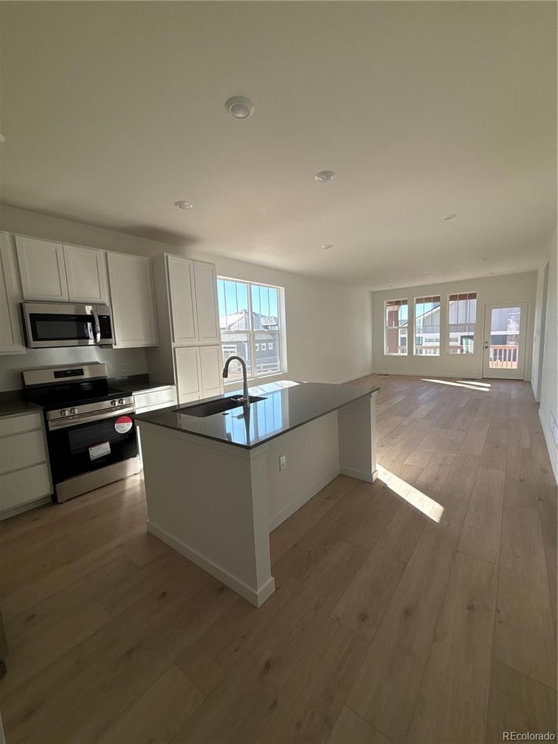 5115 N Quemoy St, Aurora, CO 80019