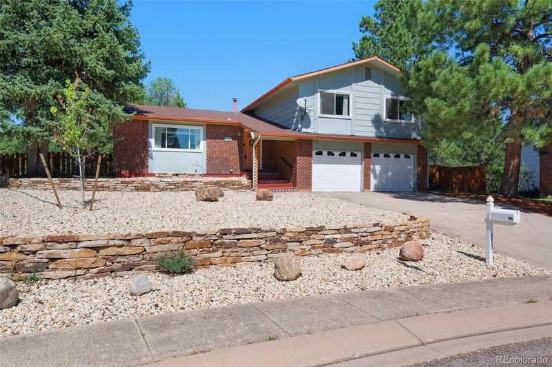 279 Dolomite Dr, Colorado Springs, CO 80919