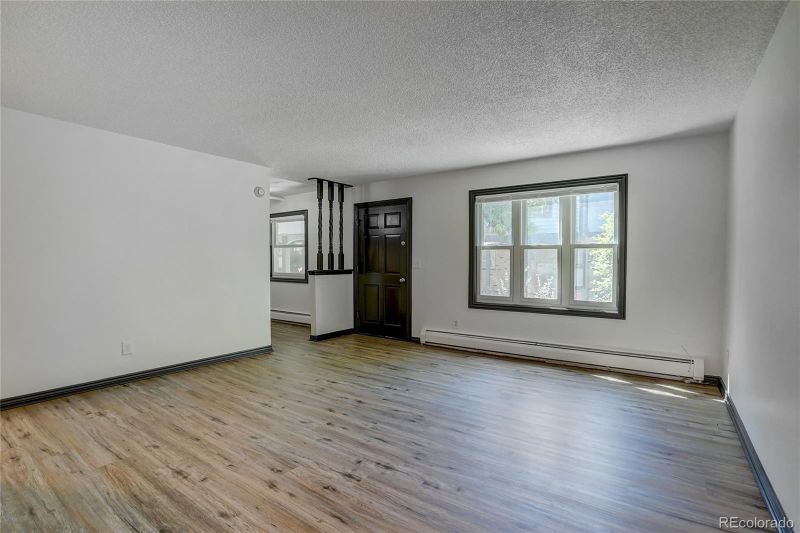 677 Vrain St #5, Denver, CO 80204