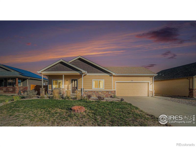 319 Windgate Ct, Johnstown, CO 80534