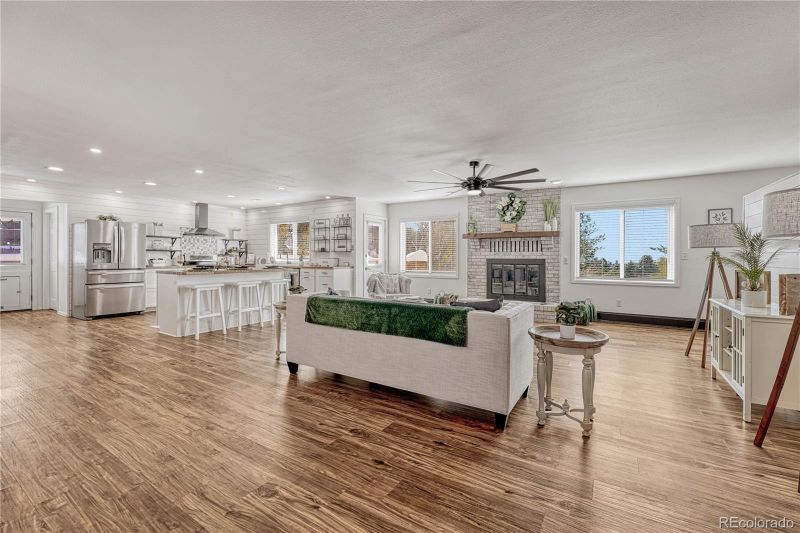 3895 Saddle Rock Rd, Colorado Springs, CO 80918