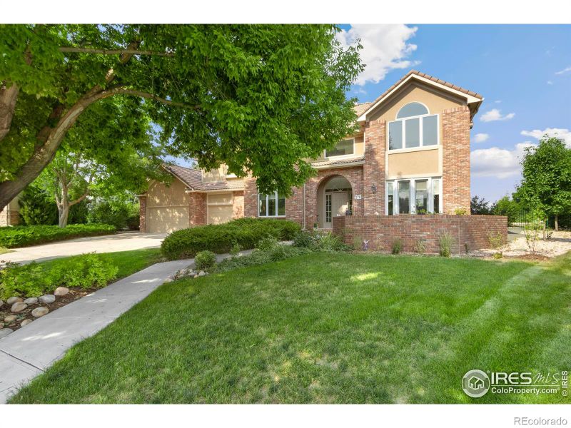 378 High Pointe Dr, Fort Collins, CO 80525