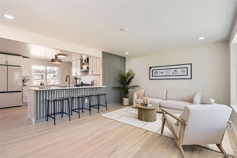 7032 S Dexter St, Centennial, CO 80122