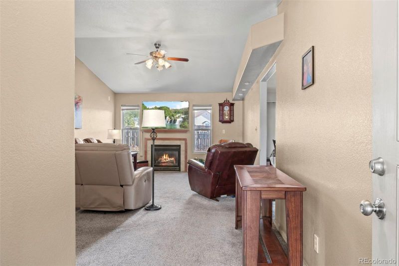 830 S Palomar Dr, Pueblo, CO 81007