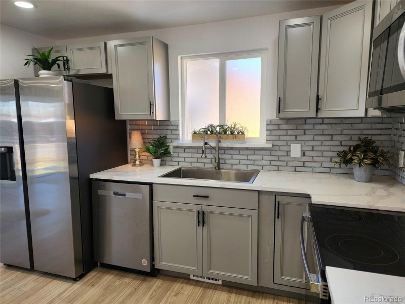 7956 Joan Dr, Denver, CO 80221