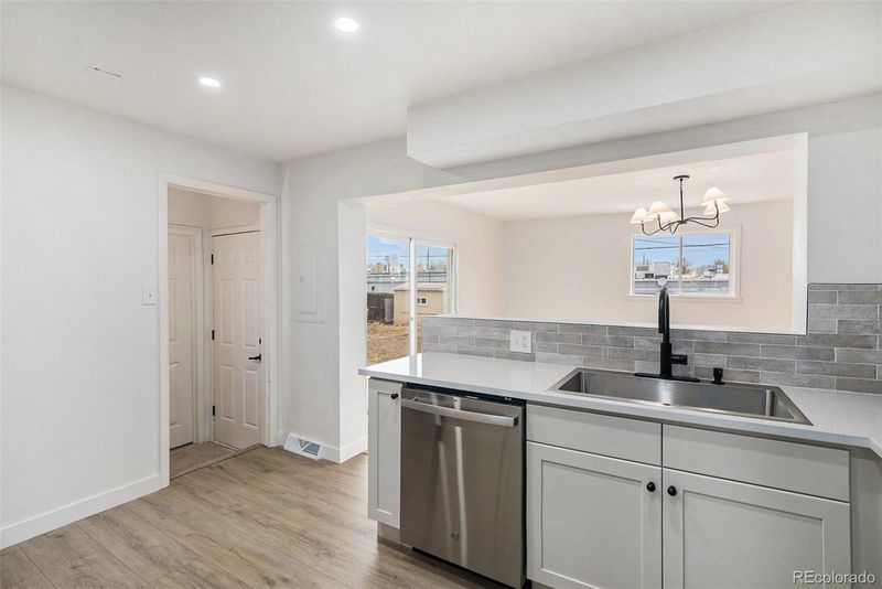 1483 W 103rd Pl, Northglenn, CO 80260