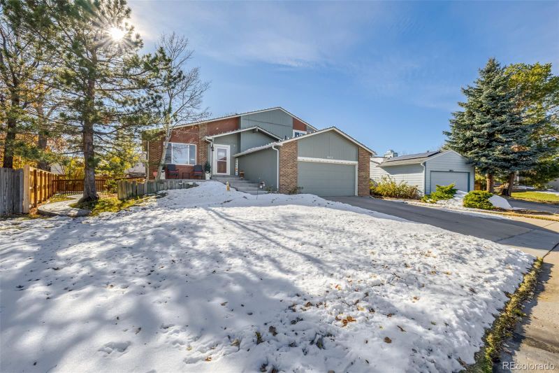 18452 E Belleview Pl, Centennial, CO 80015