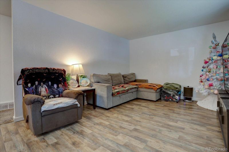 6651 Albion St, Commerce City, CO 80022