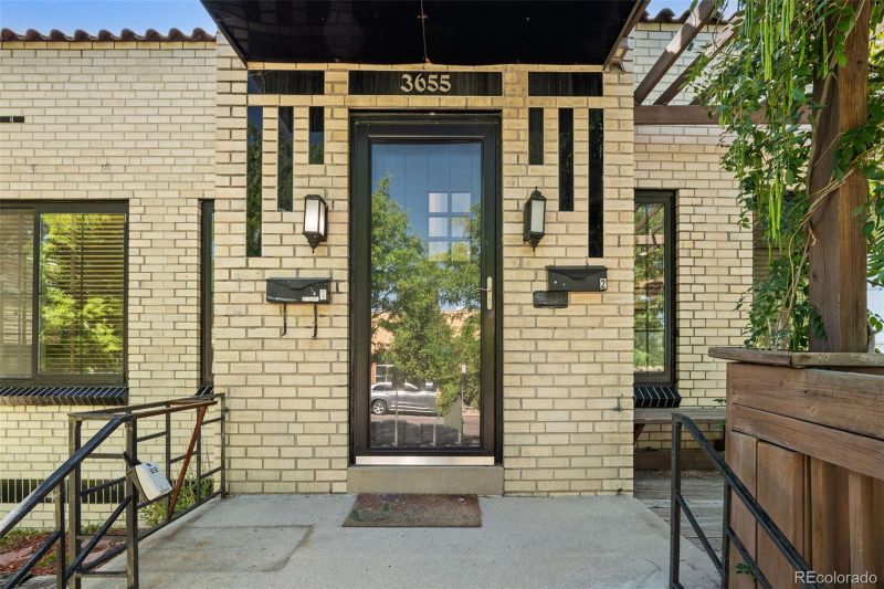 2020 W 37th Ave, Denver, CO 80211
