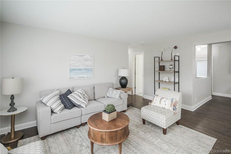 3847 S Inca St, Englewood, CO 80110