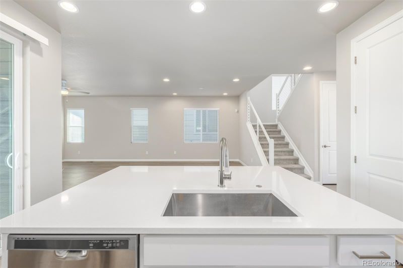 8918 Mancos River St, Littleton, CO 80125