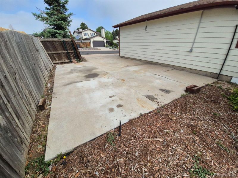 2758 S Salida St, Aurora, CO 80013