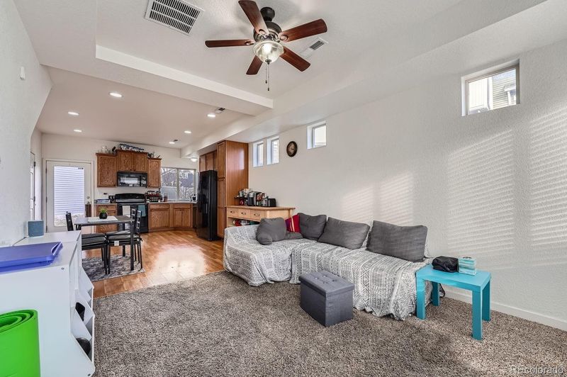 18561 E 53rd Ave, Denver, CO 80249