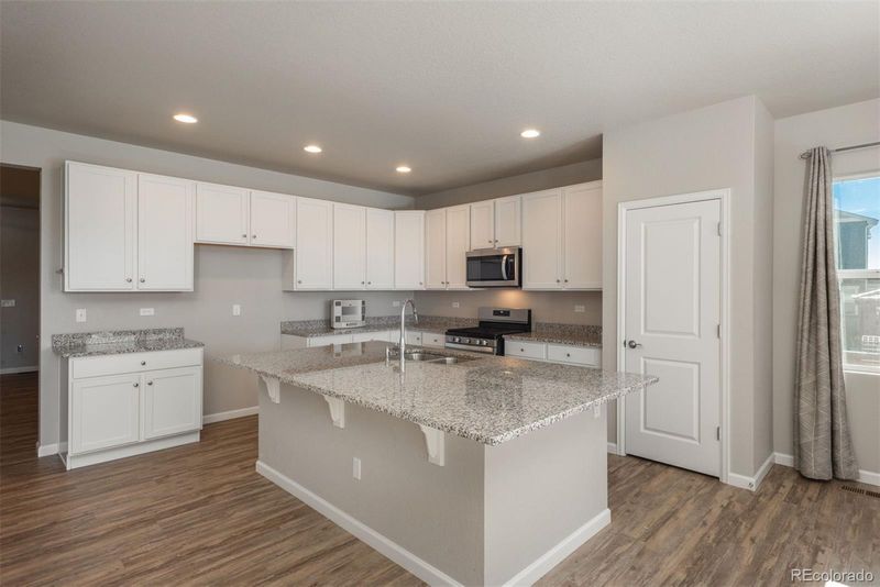 11773 Niagara St, Thornton, CO 80233