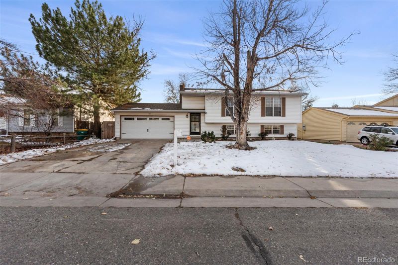 16330 E Arkansas Dr, Aurora, CO 80017