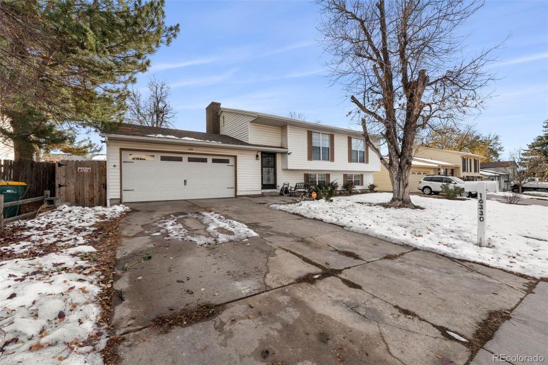 16330 E Arkansas Dr, Aurora, CO 80017