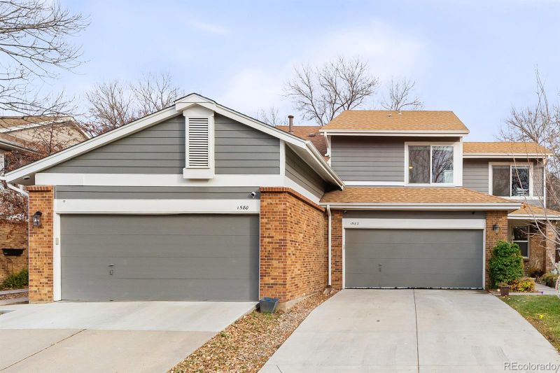 1582 S Syracuse St, Denver, CO 80231