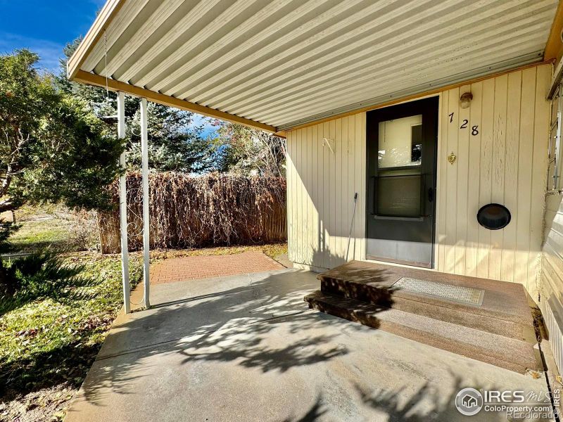 728 Mckinley St, Sterling, CO 80751