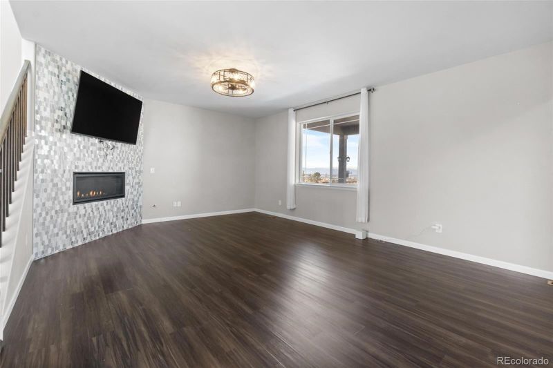 6591 S Addison Way, Aurora, CO 80016