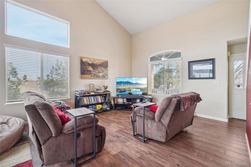 201 S 8th St, La Salle, CO 80645
