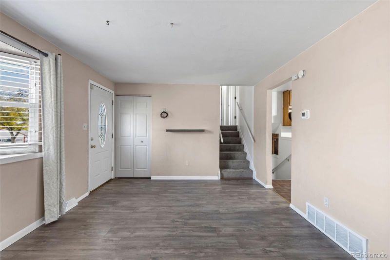 7527 Newland St, Arvada, CO 80003