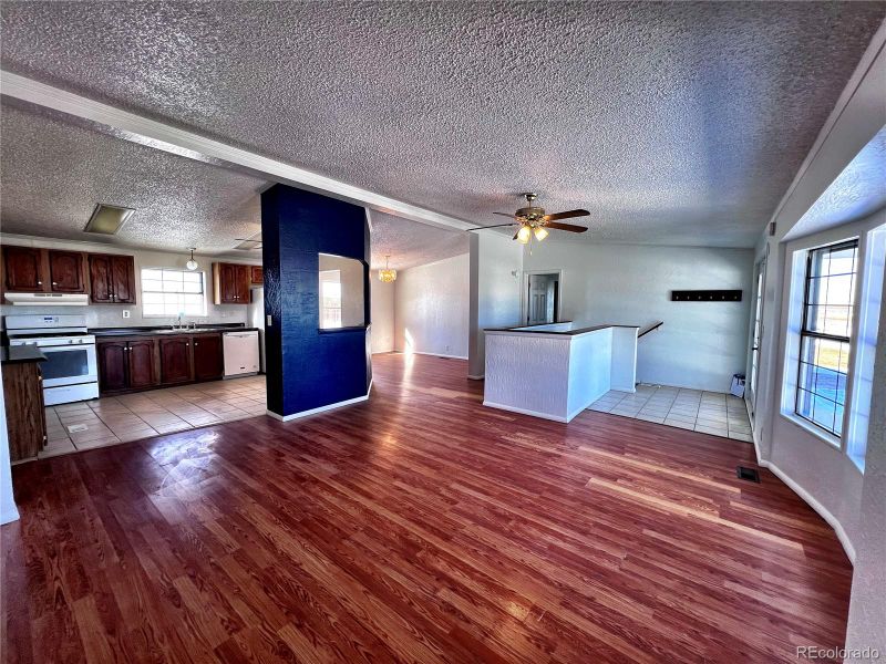 975 K Ave, Limon, CO 80828