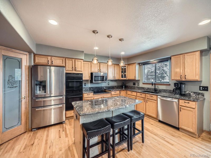 6579 Poppy St, Arvada, CO 80007