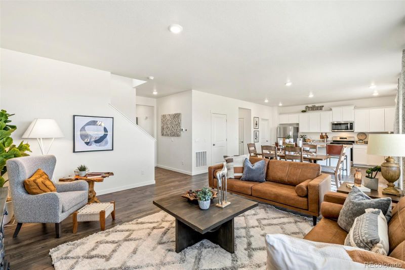 27496 E Byers Pl, Aurora, CO 80018