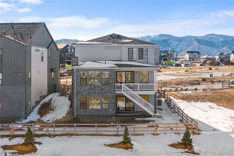 8894 Whiteclover St, Littleton, CO 80125