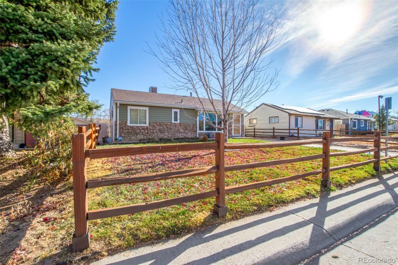 3670 Pontiac St, Denver, CO 80207