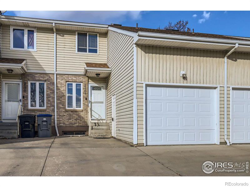 2168 Meadow Ct, Longmont, CO 80501
