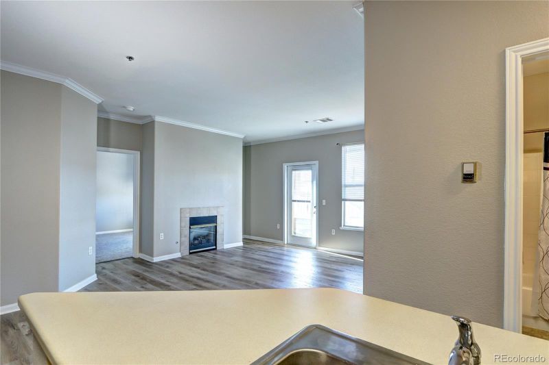6017 W Castlegate Dr #F17, Castle Rock, CO 80108