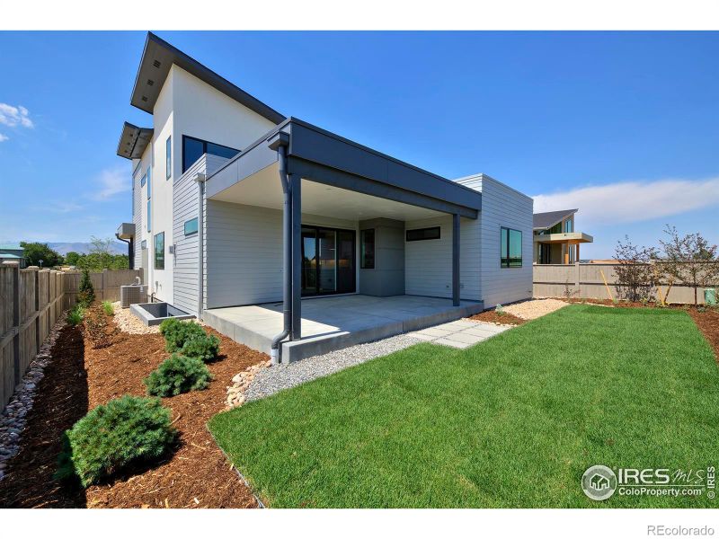 2292 Star Hill St, Longmont, CO 80503