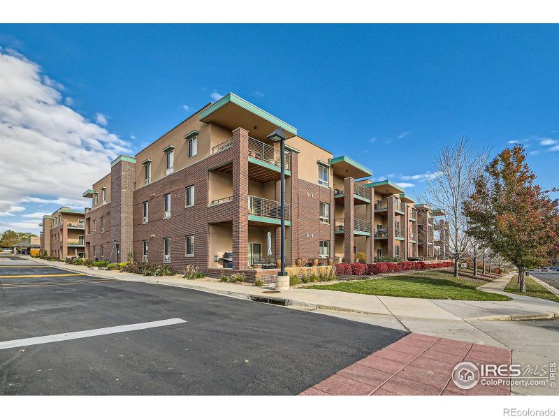 1053 W Century Dr #307, Louisville, CO 80027
